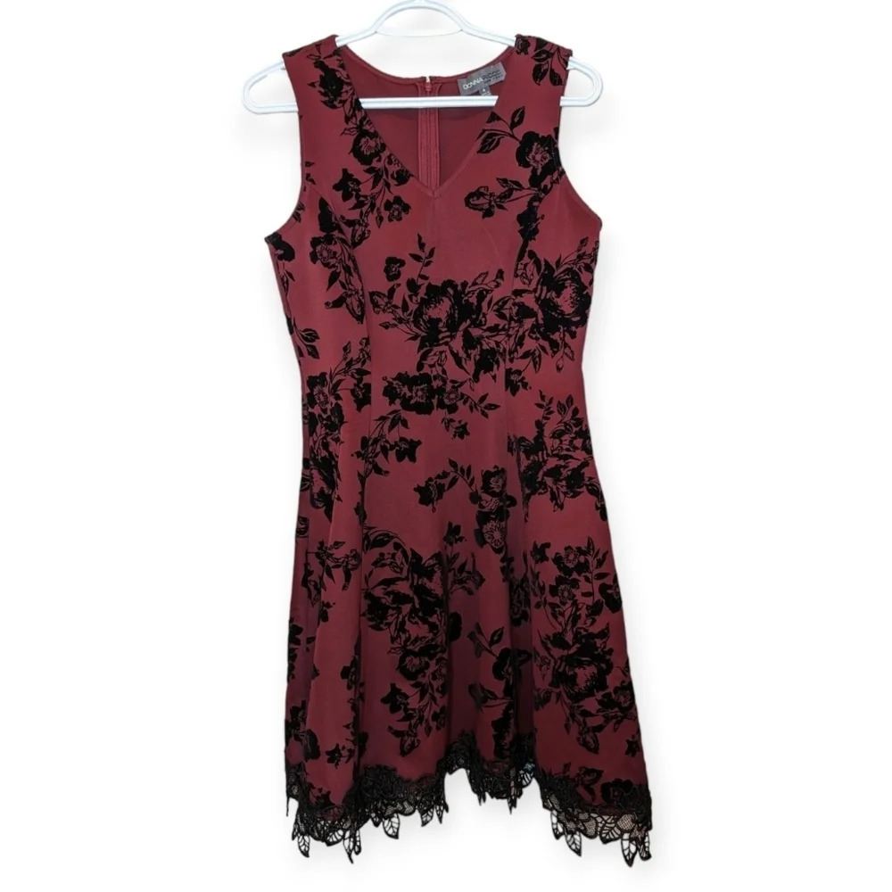 Donna Ricco Burgundy Red Black Velvet  Burnout Lace Detail Formal Dress 4 Woman